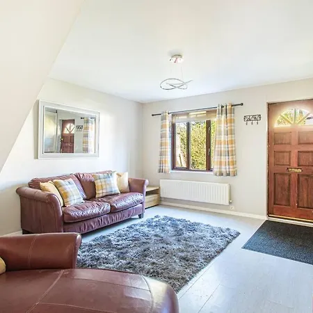2 Bedroom House, Cranham Lane, Cirencester Exterior photo