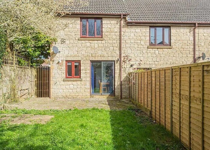 2 Bedroom House, Cranham Lane, Cirencester